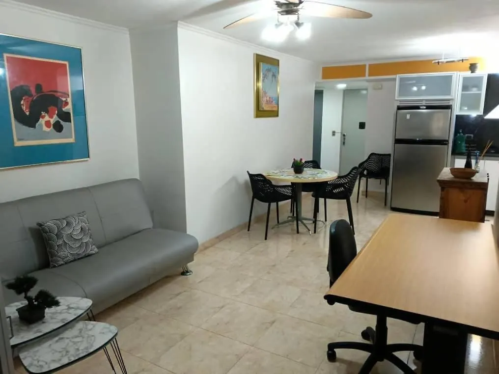 El Bosque-Chacao Apt Con Terraza カラカス 0*,  ベネズエラ
